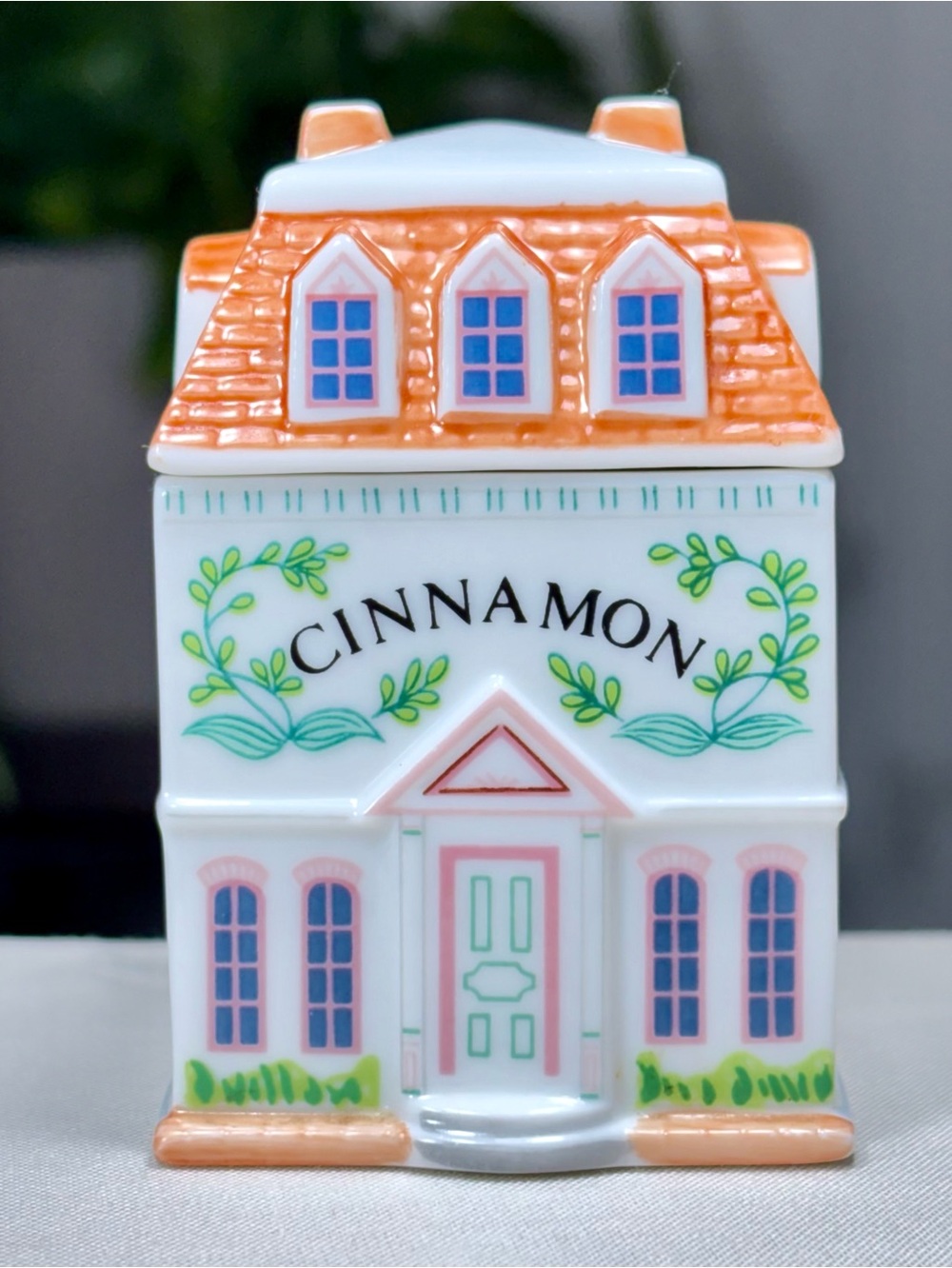 Vintage 1989 Lenox Spice Village “Cinnamon” Jar House